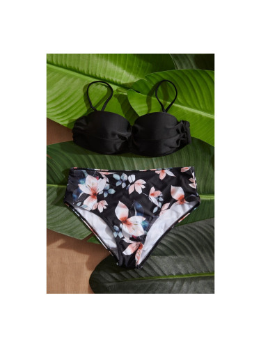 Бански бикини с топ без презрамки и обикновени бикини с екзотичен принт Черно