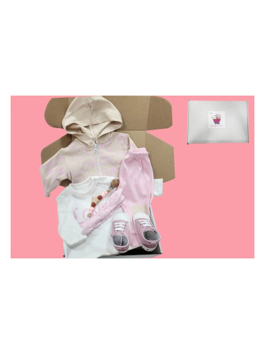 Подаръчна кутия за бебе момиче от комплект, буйки,лента и клипс Love