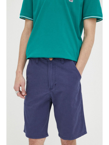 Памучен къс панталон Wrangler в лилаво