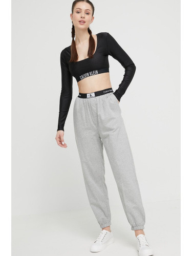Домашен спортен панталон от памук Calvin Klein Underwear в сиво меланж на 000QS6943E