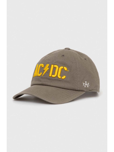 Памучна шапка с козирка American Needle ACDC в зелено с апликация