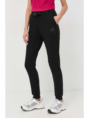 Спортен панталон Armani Exchange в черно с изчистен дизайн
