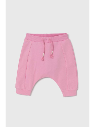 Бебешки спортен панталон United Colors of Benetton в розово с изчистен дизайн