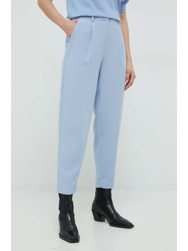 Панталон Bruuns Bazaar в синьо със стандартна кройка, с висока талия