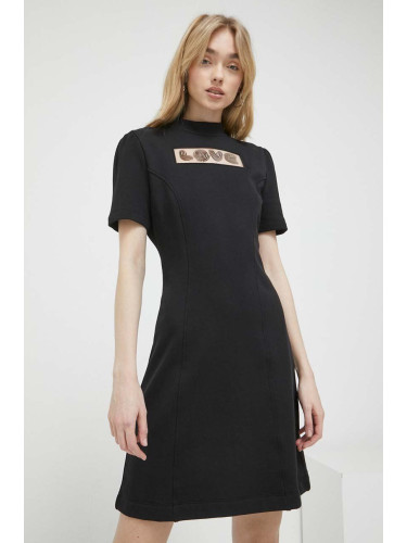 Памучна рокля Love Moschino в черно къс модел разкроен модел