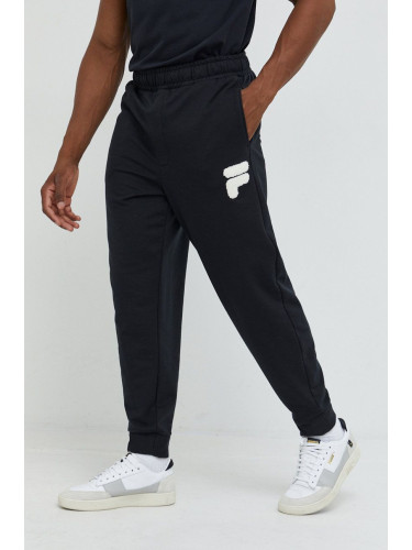 Спортен панталон Fila в черно с апликация