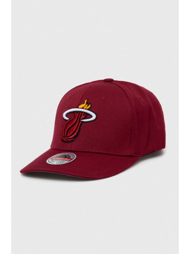 Шапка с козирка с вълна Mitchell&Ness Miami Heat в бордо с апликация