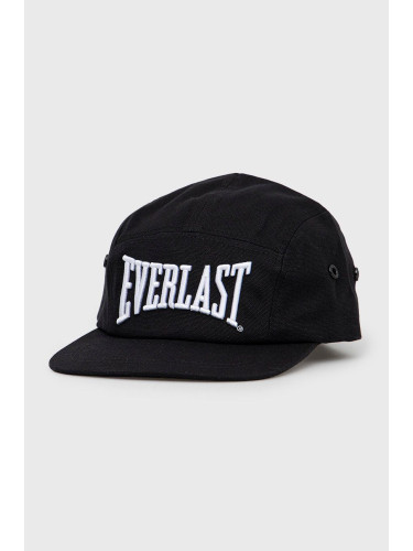 Памучна шапка Everlast в черно с апликация