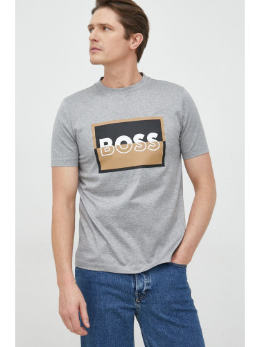 Памучна тениска BOSS в сиво с принт