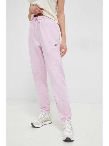 Спортен панталон New Balance в розово с апликация