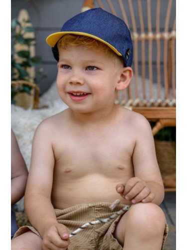 Детска памучна шапка Jamiks в жълто с изчистен дизайн