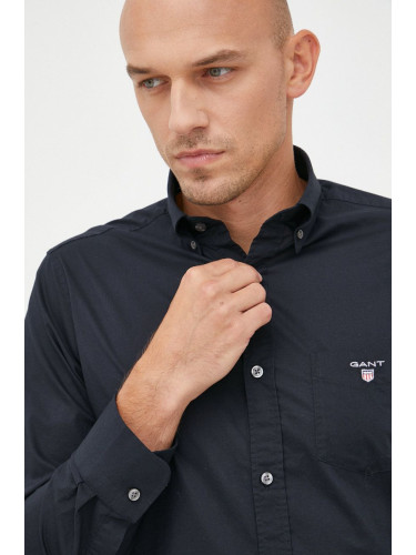 Риза Gant мъжка в черно със стандартна кройка с яка с копче