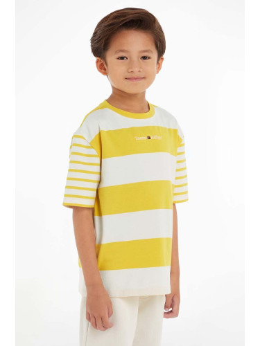 Детска тениска Tommy Hilfiger в жълто с десен