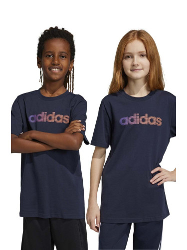 Детска памучна тениска adidas в тъмносиньо с принт