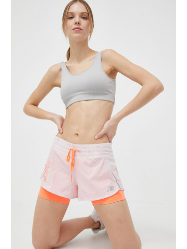 Къс панталон за бягане New Balance Printed Impact Run в розово с десен със стандартна талия