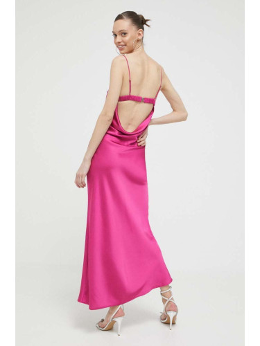 Рокля Abercrombie & Fitch в розово дълъг модел с кройка по тялото