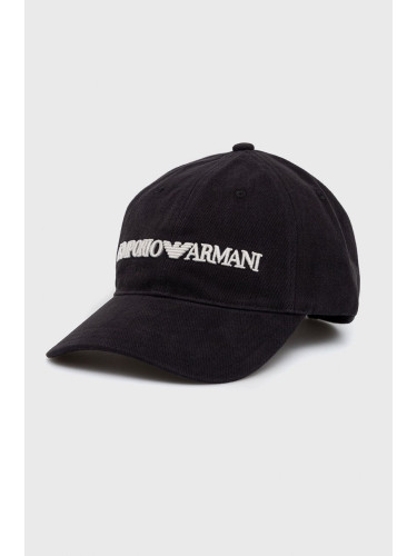 Памучна шапка Emporio Armani в тъмносиньо с апликация