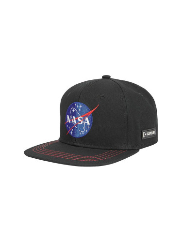 Памучна шапка с козирка Capslab X Nasa в черно с апликация