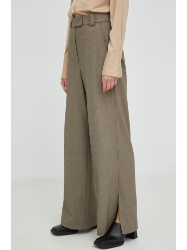 Панталони By Malene Birger в кафяво с широка каройка, с висока талия