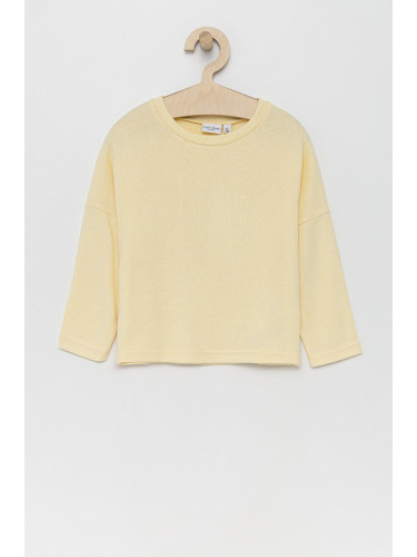 Детски пуловер Name it в жълто от лека материя