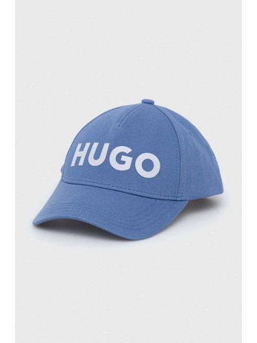 Памучна шапка с козирка HUGO в синьо с апликация