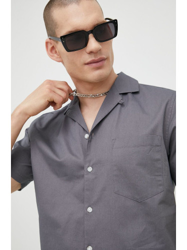 Памучна риза Solid мъжка в сиво със стандартна кройка