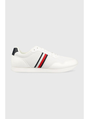 Маратонки Tommy Hilfiger CORE LO RUNNER в бяло FM0FM04504