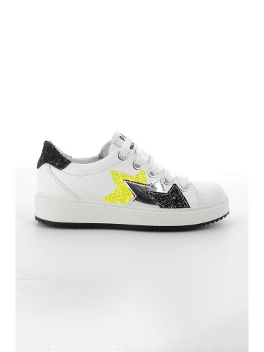 Детски обувки Primigi в бяло