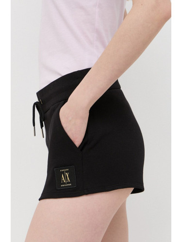 Памучен къс панталон Armani Exchange в черно с апликация със стандартна талия