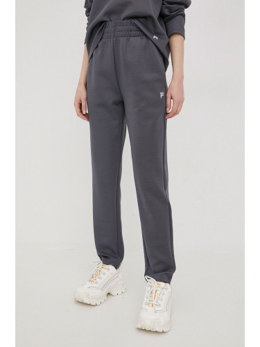Спортен панталон Fila дамско в сиво с изчистен дизайн