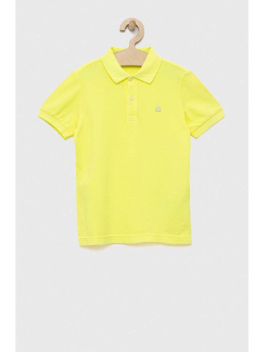 Детска памучна тениска с яка United Colors of Benetton в жълто с изчистен дизайн