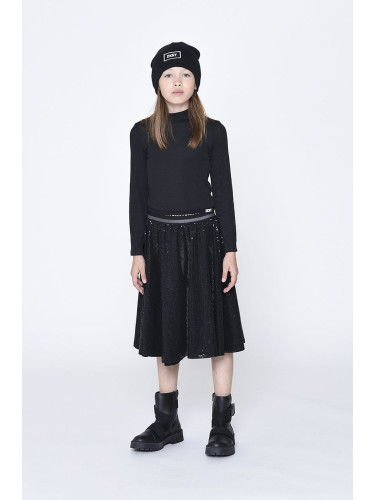 Детска пола Dkny в черно къс модел разкроен модел