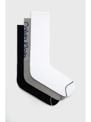 Чорапи Calvin Klein мъжки в сиво 701218725