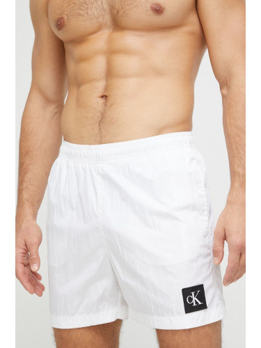 Плувни шорти Calvin Klein в бяло