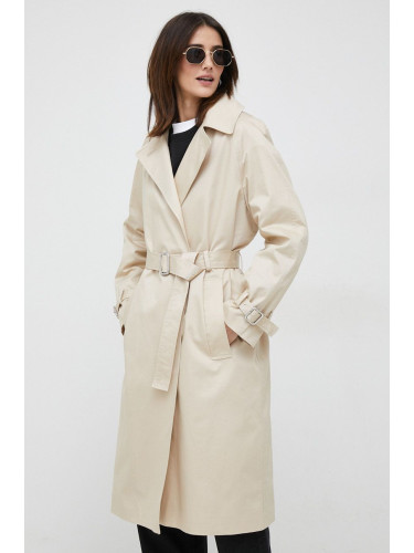 Памучно палто Calvin Klein в бежово с преходна изолация с двуредно закопчаване