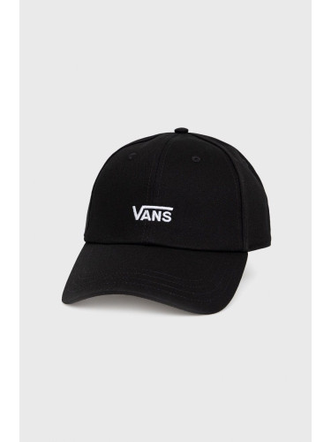 Памучна шапка Vans в черно с апликация