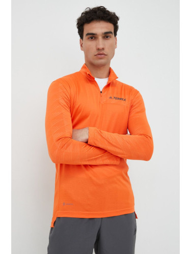 Спортен суичър adidas TERREX Multi в оранжево с изчистен дизайн