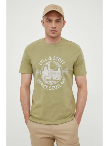 Памучна тениска Lyle & Scott в зелено с принт