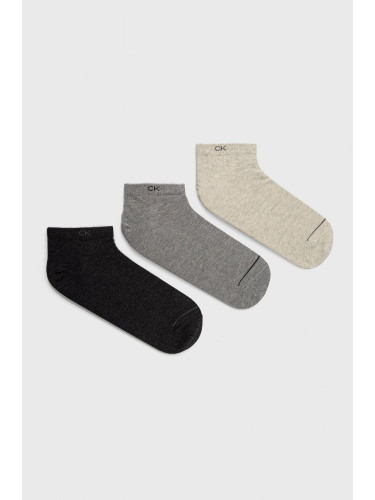 Чорапи Calvin Klein мъжки в сиво 701218718
