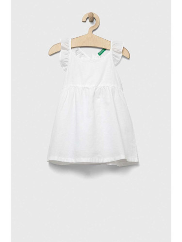 Детска ленена рокля United Colors of Benetton в бяло къс модел разкроен модел