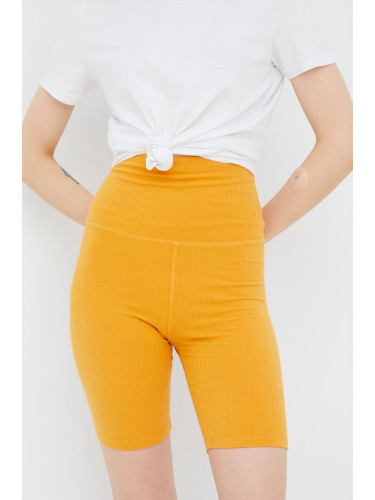 Къси панталони Brixton в жълто с изчистен дизайн с висока талия