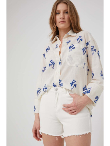 Къси панталони Answear Lab дамско в бяло с изчистен дизайн с висока талия