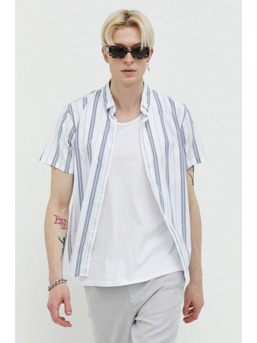 Риза Abercrombie & Fitch мъжка в бяло със стандартна кройка с яка с копче