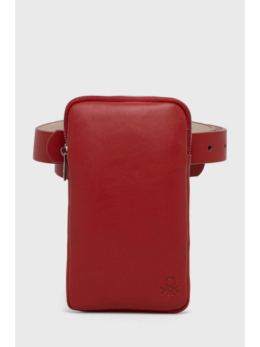 Чанта през рамо United Colors of Benetton в червено