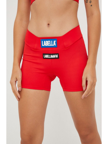 Къс панталон за трениране LaBellaMafia Go On в червено с апликация със стандартна талия