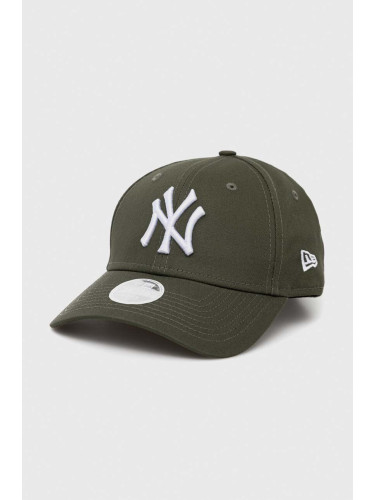 Шапка с козирка New Era в зелено с апликация NEW YORK YANKEES