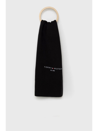 Памучен шал Tommy Hilfiger в черно с изчистен дизайн