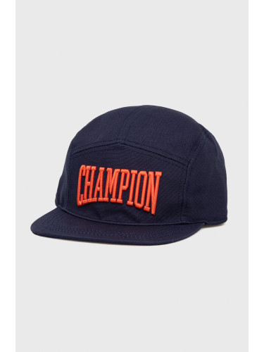 Памучна шапка Champion 805554 в тъмносиньо с апликация
