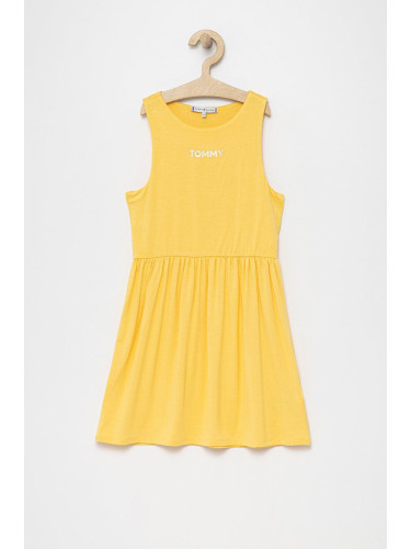 Детска рокля Tommy Hilfiger в жълто къс модел разкроен модел