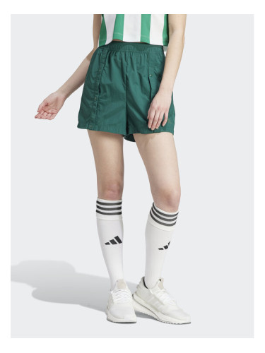 adidas Спортни шорти IM5015 Зелен Regular Fit